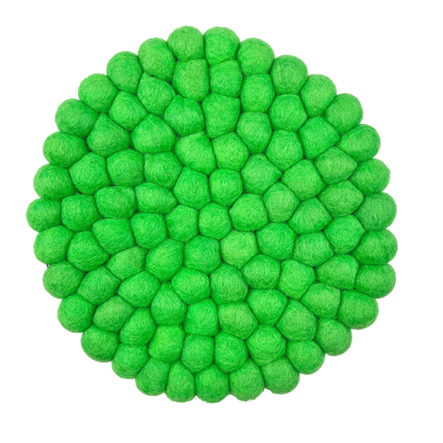 bolletjesonderzetter van vilt in de kleur neon groen